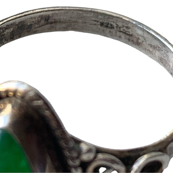 Emerald Green Quartz Gemstone Sterling Silver Woman’s Ring Jewelry Birthstone - Picture 9 of 9